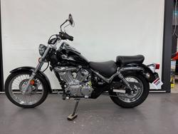 2008 Suzuki VL250 (LC250 INTRUDER) Black