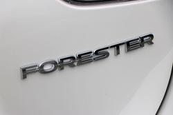 2020 Subaru Forester 2.5i Premium S5 MY20 AWD Crystal White