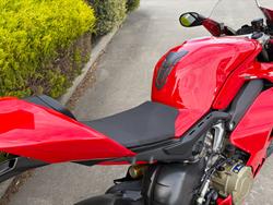 2022 DUCATI STREETFIGHTER V4 Red