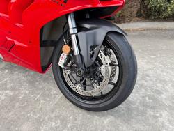 2022 DUCATI STREETFIGHTER V4 Red