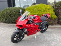2022 DUCATI STREETFIGHTER V4 Red