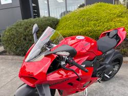 2022 DUCATI STREETFIGHTER V4 Red