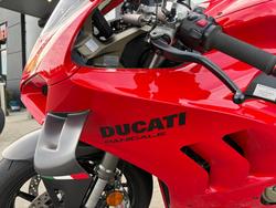 2022 DUCATI STREETFIGHTER V4 Red