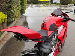 2019 DUCATI PANIGALE V4 Red