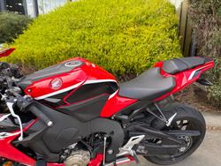 2017 Honda CBR1000RR (FIREBLADE) ABS Red