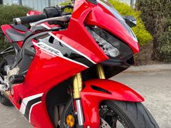2017 Honda CBR1000RR (FIREBLADE) ABS Red
