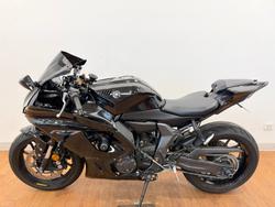 2022 Yamaha YZF-R7LA Black