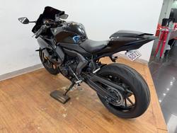 2022 Yamaha YZF-R7LA Black