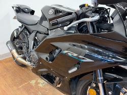 2022 Yamaha YZF-R7LA Black