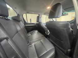 2020 Toyota Hilux SR5