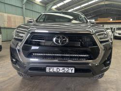 2020 Toyota Hilux SR5