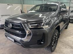 2020 Toyota Hilux SR5