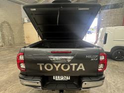 2020 Toyota Hilux SR5