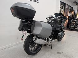 2018 BMW Motorrad R1200R SPORTS Black