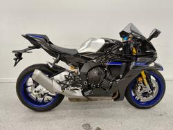 2025 YAMAHA YZF-R1 M Black