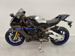 2025 YAMAHA YZF-R1 M Black