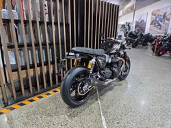 2027 Triumph 2027 Triumph 1200CC Speed Twin 1200 TFC Black