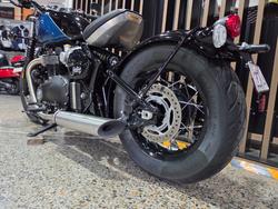 2026 Triumph BONNEVILLE BOBBER BLUE