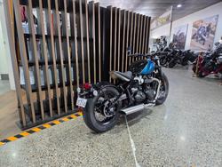2026 Triumph BONNEVILLE BOBBER BLUE