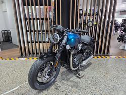 2026 Triumph BONNEVILLE BOBBER BLUE