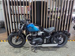 2026 Triumph BONNEVILLE BOBBER BLUE