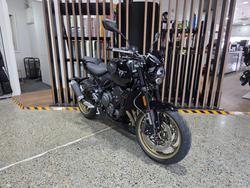 2026 Triumph TRIDENT 800 Black