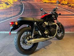 2026 Triumph Bonneville T100 (900cc) Bonneville Black