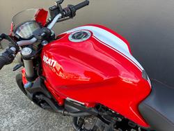 2017 Ducati MONSTER 821 RED