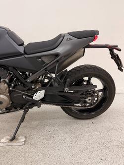 2024 HUSQVARNA SVARTPILEN 801 Black