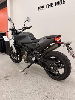 2024 HUSQVARNA SVARTPILEN 801 Black