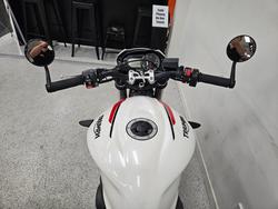 2022 Triumph STREET TRIPLE S 660 LAMS White