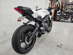 2022 Triumph STREET TRIPLE S 660 LAMS White