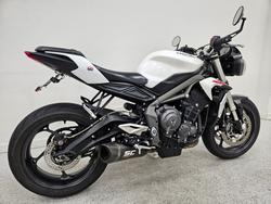 2022 Triumph STREET TRIPLE S 660 LAMS White