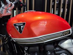 2026 Triumph BONNEVILLE SPEED TWIN 1200 RS ORANGE