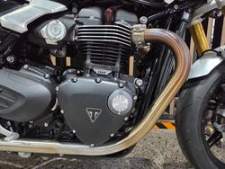 2026 Triumph BONNEVILLE SPEED TWIN 1200 RS ORANGE