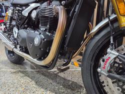 2026 Triumph BONNEVILLE SPEED TWIN 1200 RS ORANGE