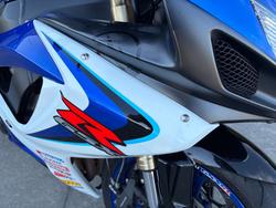2006 Suzuki GSX-R600 Blue / White