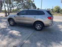 2016 FORD EVEREST TREND (RWD)