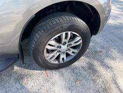 2016 FORD EVEREST TREND (RWD)
