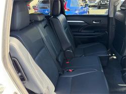 2015 TOYOTA KLUGER GX (4x2)