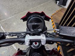2026 Triumph TRIDENT 800 RED