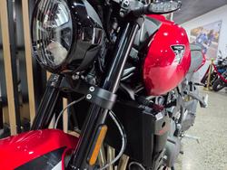 2026 Triumph TRIDENT 800 RED