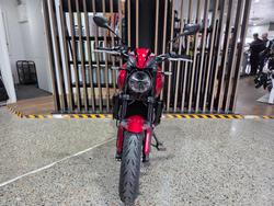 2026 Triumph TRIDENT 800 RED