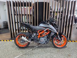 KTM 390 Duke