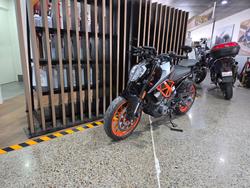 2022 Ktm 390 DUKE ORANGE