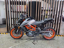 2022 Ktm 390 DUKE ORANGE