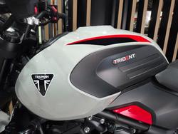 2026 Triumph TRIDENT 800 GREY