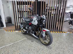 2026 Triumph TRIDENT 800 GREY