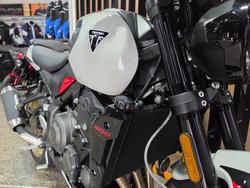 2026 Triumph TRIDENT 800 GREY