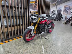 2026 Triumph 2026 Triumph 765CC Street Triple RX MATT SILVER ICE